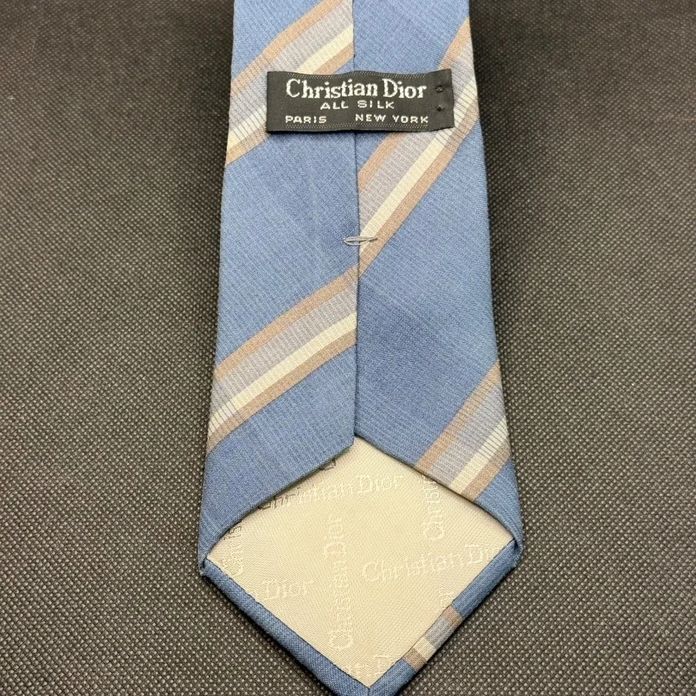 Vintage 1980s Christian Dior Blue Cream Striped Silk Tie 3.5